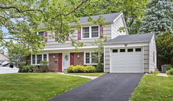 150 Idlebrook Ln, Aberdeen, NJ 07747
