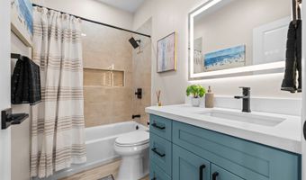 240 Kalama St, Kailua, HI 96734