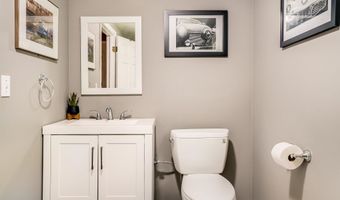 13 B Deerwood Dr 13B, Amherst, NH 03031