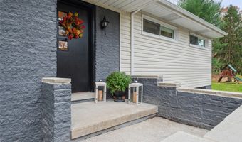 16 Rhodes Ave, Aleppo, PA 15143