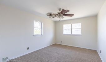 942 E North 12th St, Abilene, TX 79601