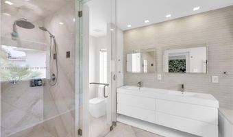 3015 NE 208th St 3015, Aventura, FL 33180