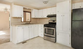5203 Howardsville Rd, Apison, TN 37302