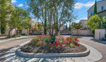 928 E Twill Ct, Anaheim, CA 92802