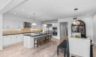 2383 Ocean St, Carlsbad, CA 92008