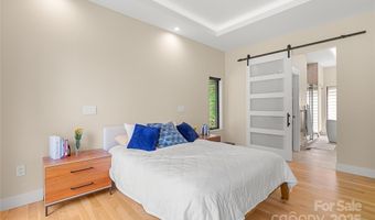 14 Starling Pass, Asheville, NC 28804