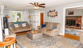 21 Carlson Dr, Cumberland, RI 02864