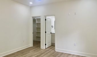 12409 Styles Rd, Bauxite, AR 72011