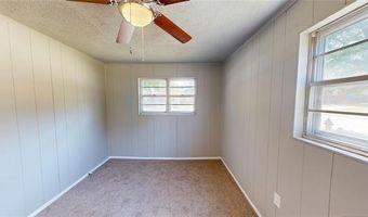 1142 S Stockton St, Ada, OK 74820