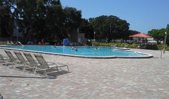 2400 FRANCISCAN Dr 8, Clearwater, FL 33763