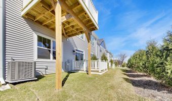 270 Masters Dr, Addison, IL 60101