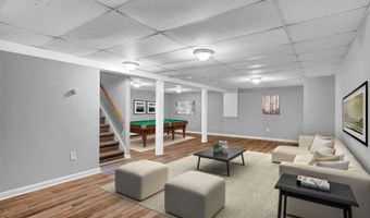 6 Marbil Rd, Danbury, CT 06811