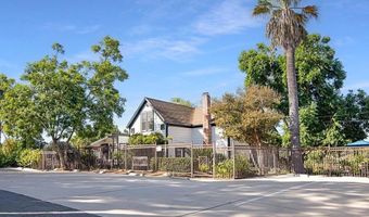 210 S Vine St, Fallbrook, CA 92028