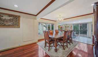 140 Dogwood Rd, Albertson, NY 11576