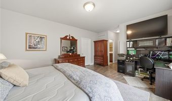 351 Champion Way Dr, Ballwin, MO 63011