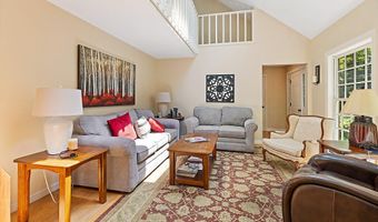 31 Pheasant Run Rd, Belgrade, ME 04917