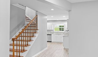 11134 London Ln, Apison, TN 37302