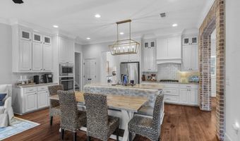 200 Evelyn Ln, Brandon, MS 39042