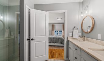 57 Gillette Way 57, Bristol, CT 06010