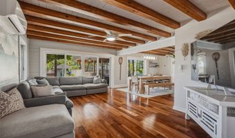 223 Mookua St, Kailua, HI 96734