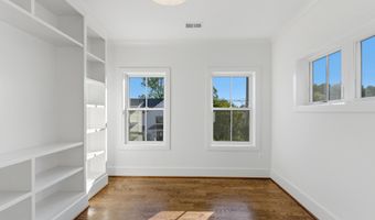 7705 HOLIDAY Ter, Bethesda, MD 20817