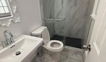 4721 SPRINGBROOK Dr, Annandale, VA 22003