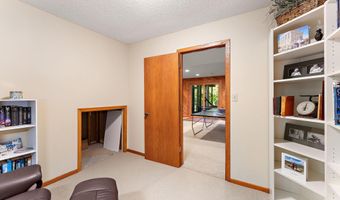 4815 120th St W, Apple Valley, MN 55124
