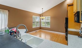 6051 Hough Rd, Almont, MI 48003
