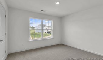 725 Lazy Elm Ln, Aberdeen, NC 28315