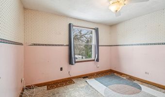 1420 Greenridge Ave, Algonquin, IL 60102