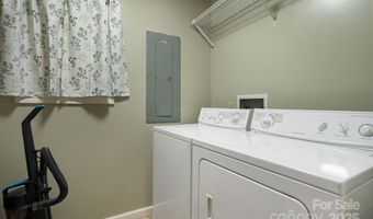 6 Brook Forest Dr, Arden, NC 28704