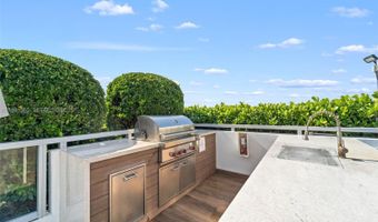 9521 E Bay Harbor Dr 802, Bay Harbor Islands, FL 33154