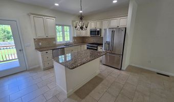 10 Oak Meadows Dr 10, Brookfield, CT 06804