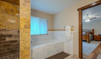 10570 E FAR CRY Rd, Athol, ID 83801