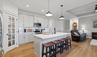1827 Ledges Dr, Ames, IA 50010