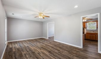2412 Colonial Dr, Athens, TN 37303