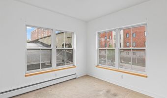 193 St. Paul St 101, Burlington, VT 05401
