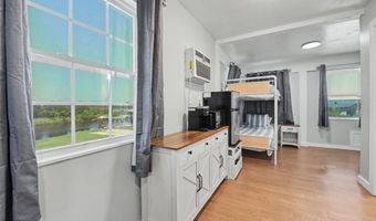 5010 Hawaii St, Bay St. Louis, MS 39520