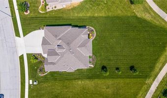 4313 Lakeview Ter, Basehor, KS 66007