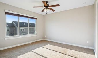 1810 Goose Lake Cir, North Liberty, IA 52317