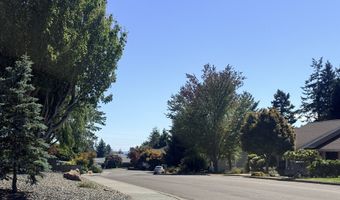 932 Midland Way, Brookings, OR 97415