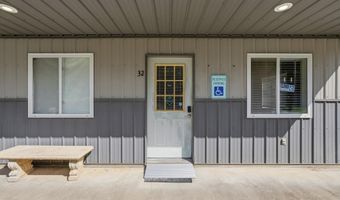 32 Throneberry Trl, Anderson, MO 64831