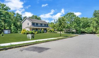 563 Vanderbilt Ave, Bayville, NJ 08721