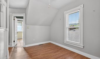 138 Third St, Ashland, OR 97520