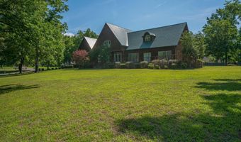 100 Plantation Ln, Batesville, AR 72501
