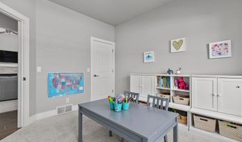 W5757 JOCHMANN Drive, Appleton, WI 54915