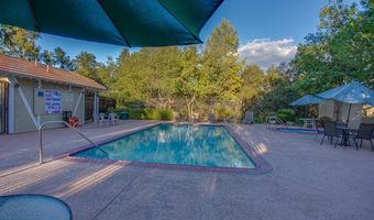 29712 Strawberry Hill Dr, Agoura Hills, CA 91301