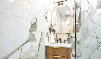 325 OGLETHORPE St NW, Washington, DC 20011