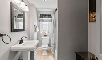 12 EGAN Ct, Bayonne, NJ 07002