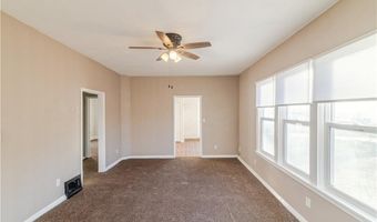 1520 S 7th St, Atchison, KS 66002